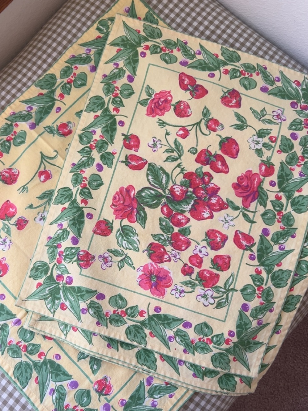 April Cornell Yellow Strawberry Napkin and Placemat Set